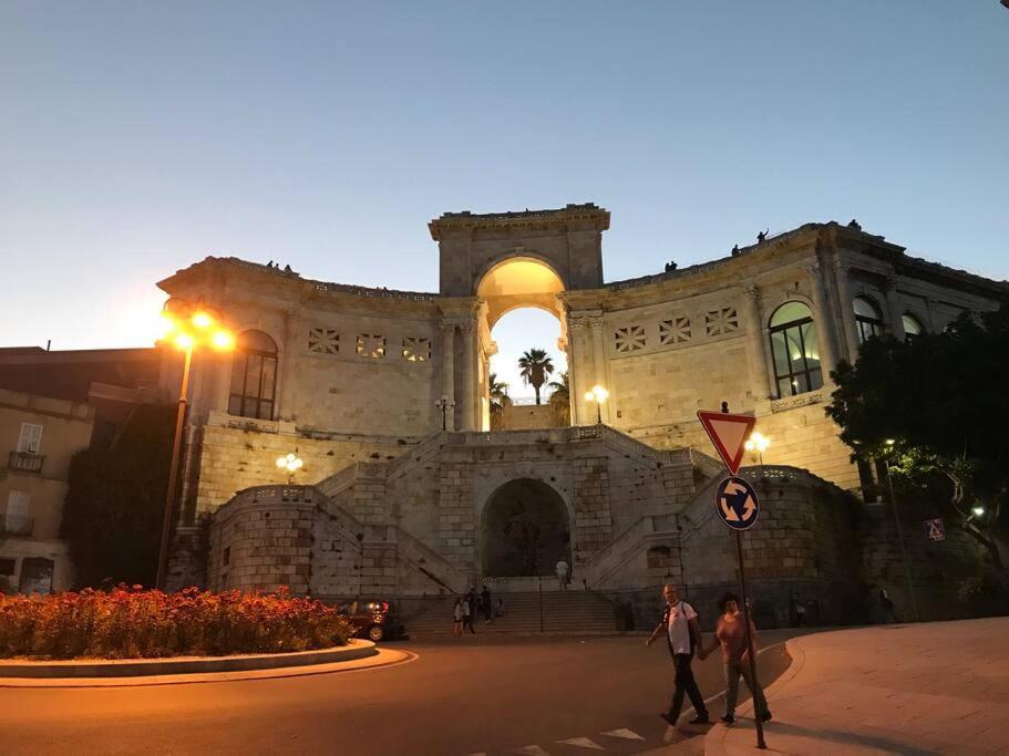 Casa Sorrisiesogni Apartment Cagliari Ngoại thất bức ảnh